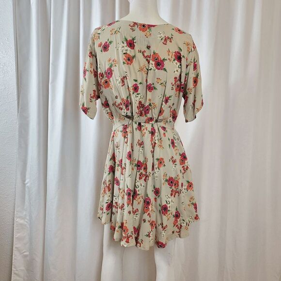 Dress to kill womens one size fits all multi color floral dress - Picture 3 of 7